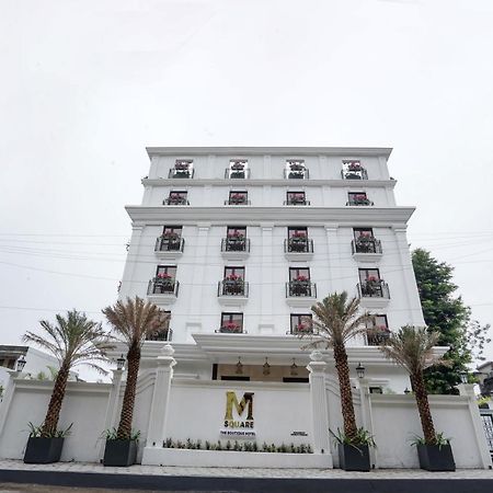 M2 Square By Monday Premium Hotel Nagpur Bagian luar foto