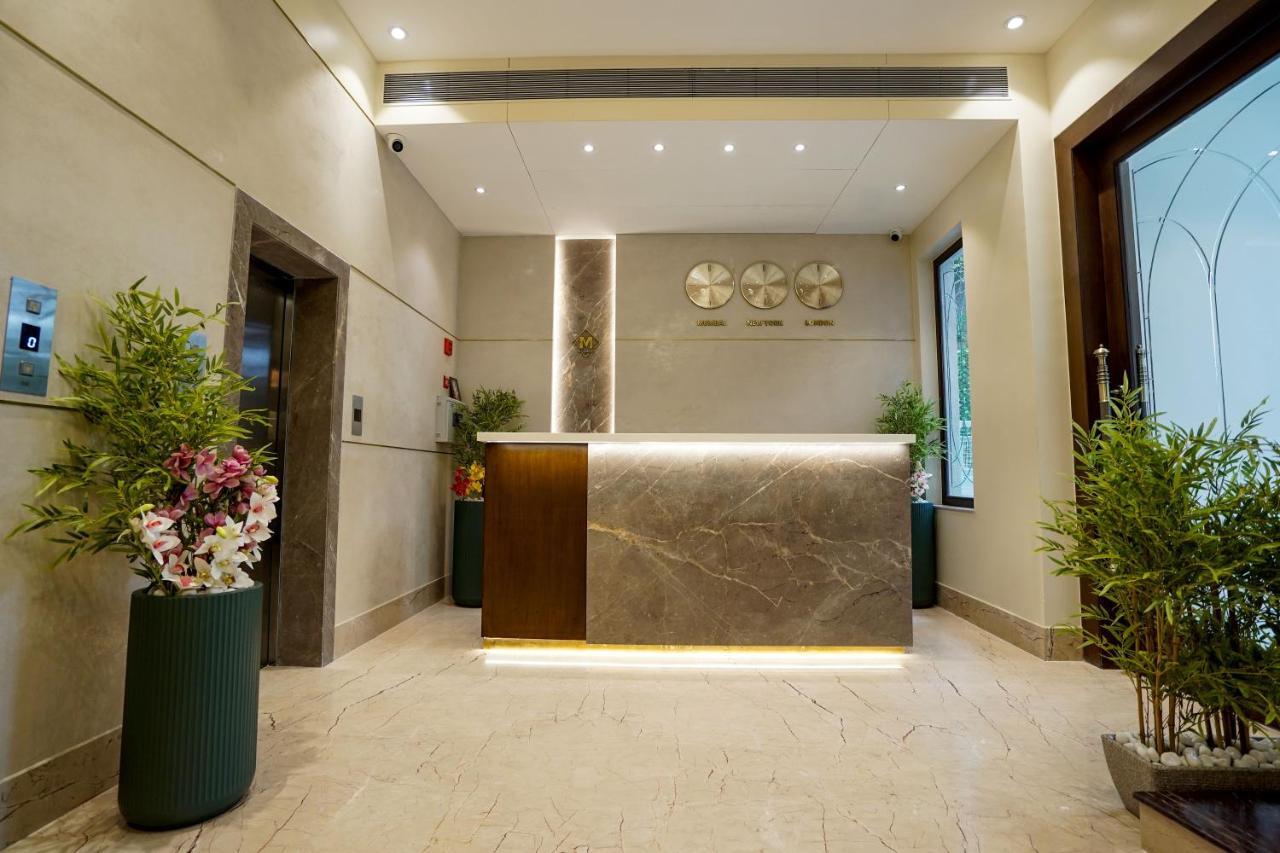 M2 Square By Monday Premium Hotel Nagpur Bagian luar foto